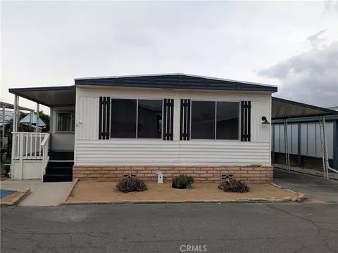 881 N Lake St #357, Hemet, CA 92544