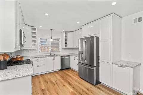 Kitchen - 14125 Halper, Poway, CA 92064 photo 2 of 3