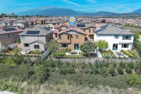 2433 Gunner Ridge Way, Rialto, CA 92377