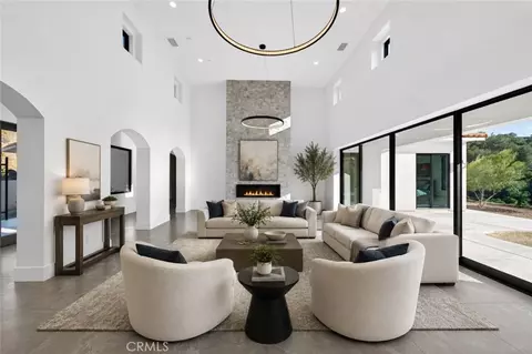 Living - 43754 De Luz, Temecula, CA 92590 photo 2 of 4