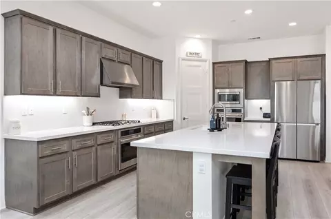 Kitchen - 39481 Chamise, Temecula, CA 92591 photo 5 of 5