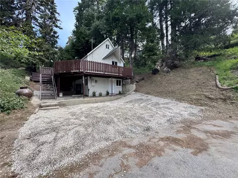 21818 Vista Rd, Cedarpines Park, CA 92322