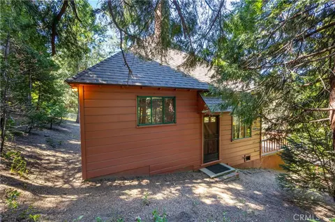 Exterior - 29059 Hook Creek Rd, Cedar Glen, CA 92321 photo 8 of 8