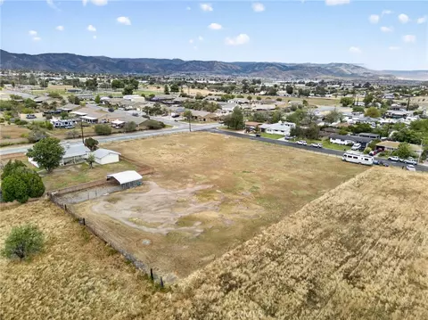 514 E Victory Ave, Banning, CA 92220 photo 52