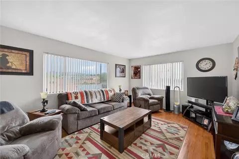 Living - 514 E Victory Ave, Banning, CA 92220 photo 2 of 4