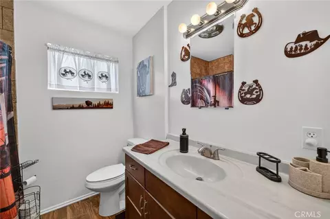 Bath - 514 E Victory Ave, Banning, CA 92220 photo 1 of 4