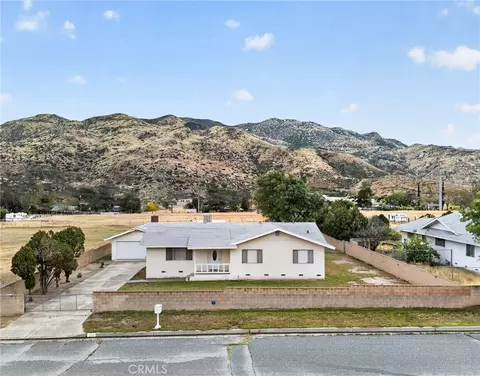 514 E Victory Ave, Banning, CA 92220 photo 4