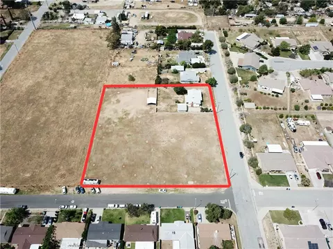 View/Area - 514 E Victory Ave, Banning, CA 92220 photo 8 of 18