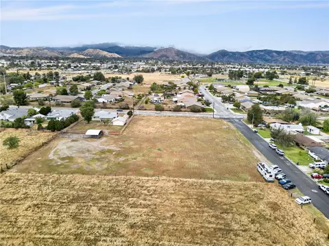 View/Area - 514 E Victory Ave, Banning, CA 92220 photo 12 of 18