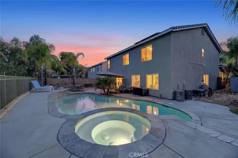 8892 Dahlia Dr, Corona, CA 92883