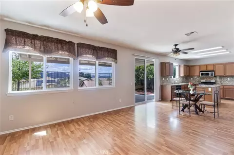 Living - 46321 Sharon, Temecula, CA 92592 photo 3 of 7