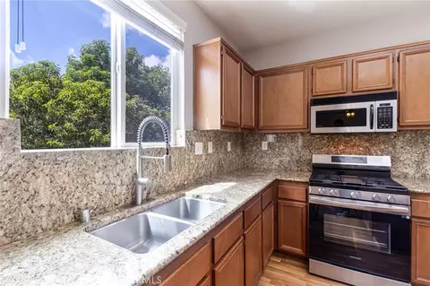 Kitchen - 46321 Sharon, Temecula, CA 92592 photo 3 of 3