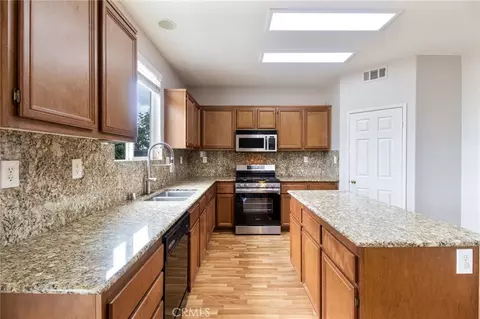 Kitchen - 46321 Sharon, Temecula, CA 92592 photo 2 of 3