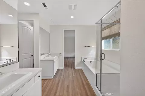 Entry Way - 1562 Mckimball Rd, Perris, CA 92570 photo 8 of 13