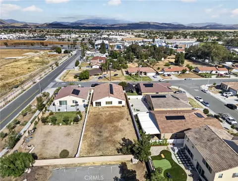 View/Area - 1562 Mckimball Rd, Perris, CA 92570 photo 6 of 7
