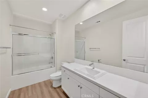 Bath - 1562 Mckimball Rd, Perris, CA 92570 photo 1 of 2