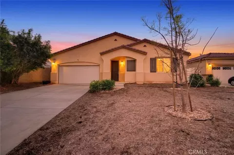 Exterior - 1562 Mckimball Rd, Perris, CA 92570 photo 2 of 6