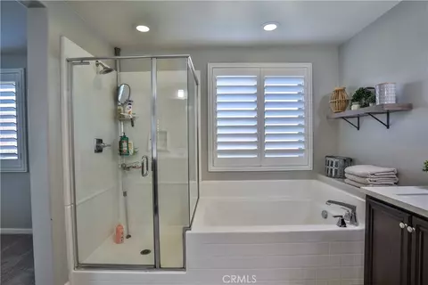 Bath - 1678 Bunnell, Beaumont, CA 92223 photo 4 of 6