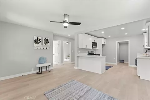 Entry Way - 612 N Main, Fallbrook, CA 92028 photo 1 of 2