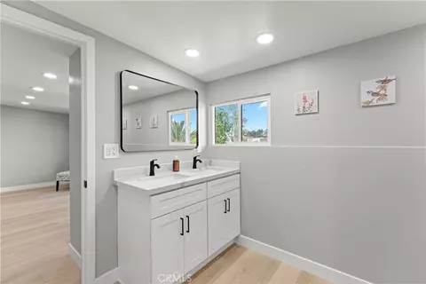 Bath - 612 N Main, Fallbrook, CA 92028 photo 2 of 3