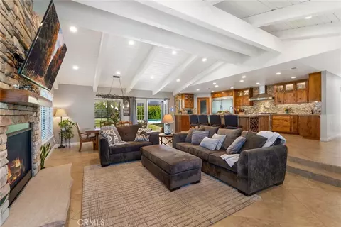 Living - 26280 Thacker Dr, Hemet, CA 92544 photo 1 of 1