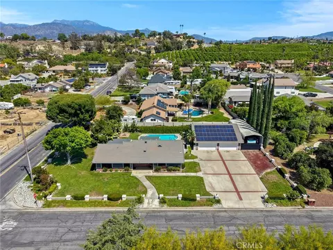 View/Area - 26280 Thacker Dr, Hemet, CA 92544 photo 2 of 5