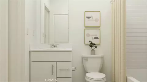Bath - 7438 Bucknell Ave, Hesperia, CA 92345 photo 2 of 3