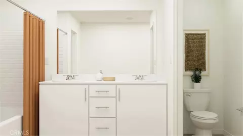 Bath - 7438 Bucknell Ave, Hesperia, CA 92345 photo 3 of 3
