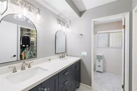 Bath - 40265 Paseo Sereno, Temecula, CA 92591 photo 3 of 4