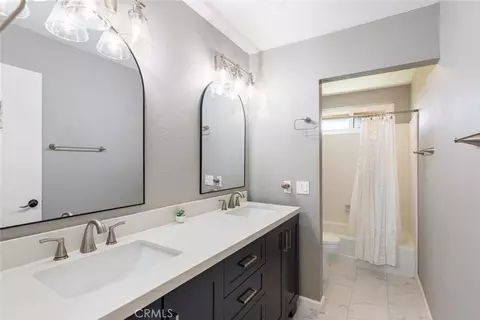 Bath - 40265 Paseo Sereno, Temecula, CA 92591 photo 2 of 4