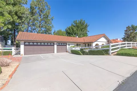 Exterior - 40265 Paseo Sereno, Temecula, CA 92591 photo 2 of 30