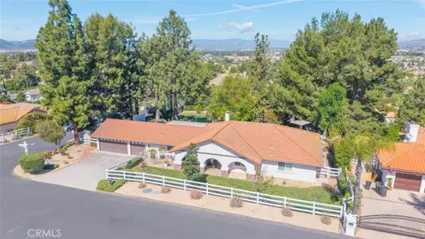 View/Area - 40265 Paseo Sereno, Temecula, CA 92591 photo 1 of 11