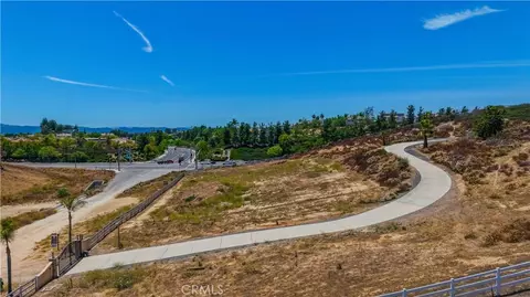 View/Area - 32032 La Serena, Temecula, CA 92591 photo 4 of 11