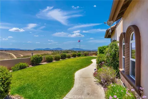 Exterior - 32032 La Serena, Temecula, CA 92591 photo 3 of 11