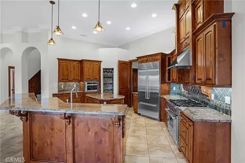 Kitchen - 32032 La Serena, Temecula, CA 92591 photo 1 of 6