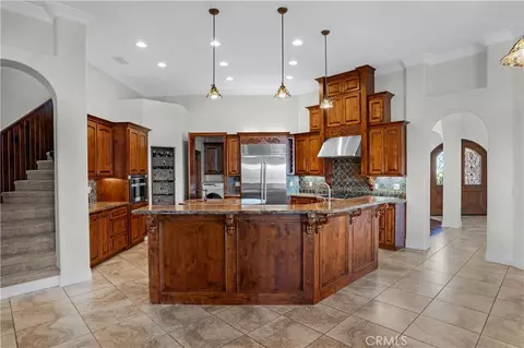 Kitchen - 32032 La Serena, Temecula, CA 92591 photo 2 of 6