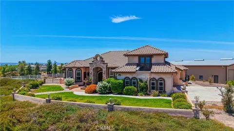 Exterior - 32032 La Serena, Temecula, CA 92591 photo 2 of 9