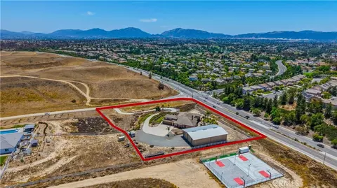 View/Area - 32032 La Serena, Temecula, CA 92591 photo 3 of 11