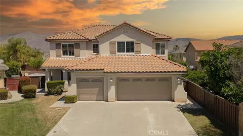 2014 Becket Ct, San Jacinto, CA 92583