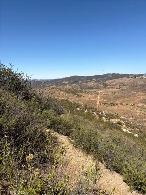 11 Sage Rd, Sage, CA 92544 photo 10