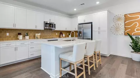 Kitchen - 1360 Thunderbolt Ln, Rialto, CA 92376 photo 1 of 3
