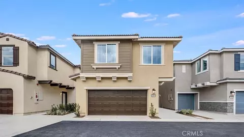 Exterior - 1360 Thunderbolt Ln, Rialto, CA 92376 photo 1 of 4