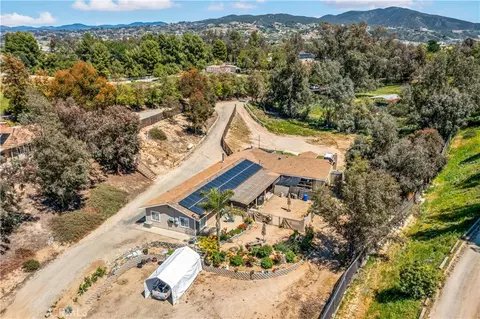 View/Area - 39980 Via Fernando, Temecula, CA 92592 photo 5 of 7