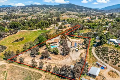 View/Area - 39980 Via Fernando, Temecula, CA 92592 photo 1 of 7