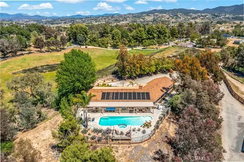 View/Area - 39980 Via Fernando, Temecula, CA 92592 photo 3 of 7