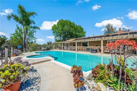 39980 Via Fernando, Temecula, CA 92592