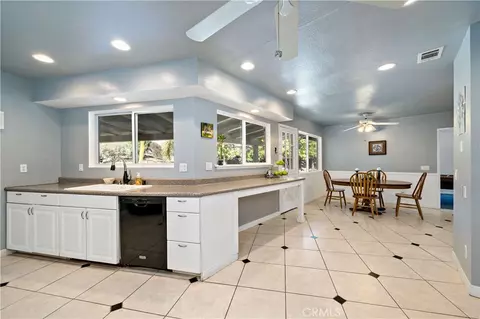 Kitchen - 39980 Via Fernando, Temecula, CA 92592 photo 4 of 6