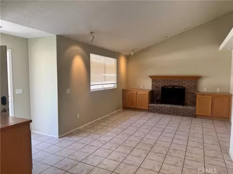 Living - 39980 Via Fernando, Temecula, CA 92592 photo 5 of 6