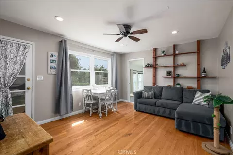Living - 155 Barhaven Ln, Fallbrook, CA 92028 photo 2 of 2