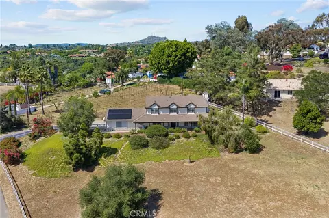 View/Area - 3162 Reche Rd, Fallbrook, CA 92028 photo 3 of 5